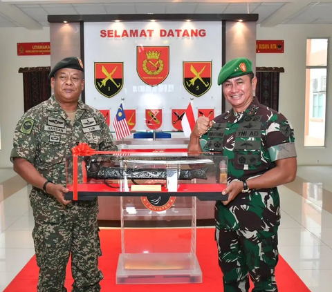 Jenderal Darah Kopassus Datangi Markas Tentara Diraja Malaysia, Bawa Kolonel-Bintang Satu