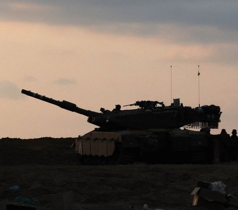 FOTO: Barisan Tank Israel Kepung Jalur Gaza, Terus-menerus Lepaskan Tembakan