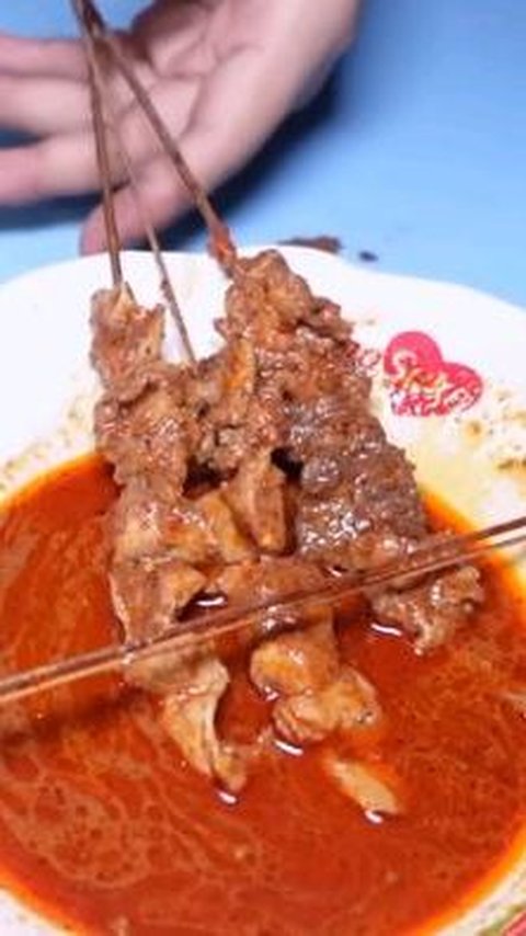 Mencicipi Lezatnya Sate Blengong, Kuliner Khas Brebes yang Terbuat dari Daging Itik