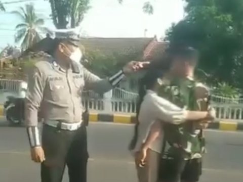 Viral Anggota TNI Nyaris Adu Jotos dengan Polisi, Emosi Ditegur Akibat Tak Pakai Helm