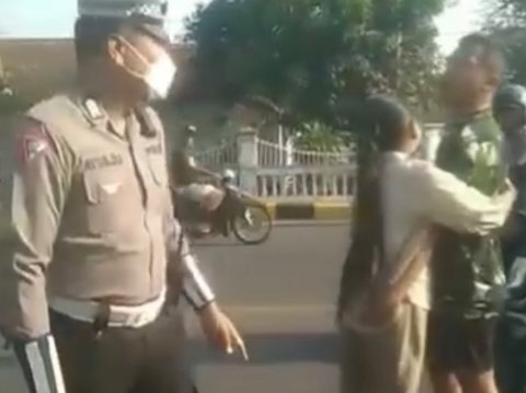 Viral Anggota TNI Nyaris Adu Jotos dengan Polisi, Emosi Ditegur Akibat Tak Pakai Helm