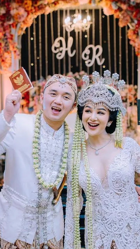 Revealed 3 Reasons Why Hana Hanifah Files for Divorce Even Though She Just Got Married for a Month: `I Can't Take it Anymore`
