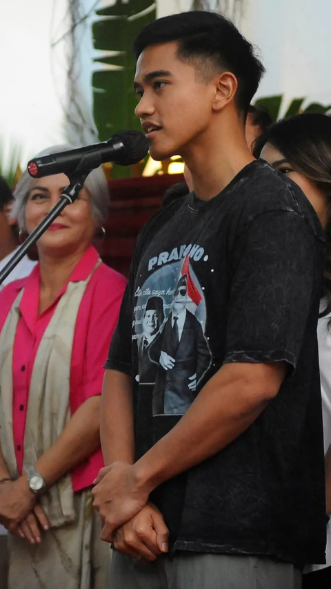 Kaesang dan rombongan PSI juga mengungkapkan rasa terima kasih karena mendapat sambutan yang meriah oleh penampilan marching band di Kertanegara.