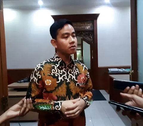 Kata Gibran soal Kemungkinan Keluar dari PDIP Jika Jadi Cawapres Prabowo