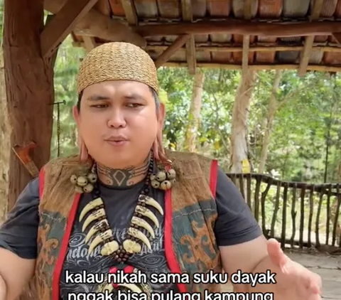 Bolehkah Menikahi Gadis Dayak dan Diboyong Keluar Kalimantan? Ternyata Ini Jawabannya