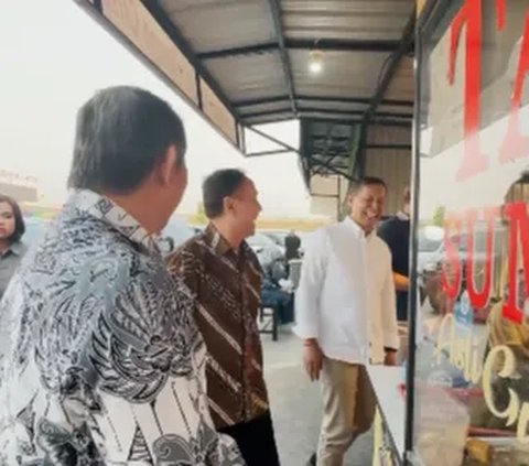 Di sisi lain, Iwan Bule juga bisa mengambil sebuah pelajaran yang luar biasa. Di mana dari tradisi dan kearifan lokal mampu menghasilkan UMKM yang kuat. Bahkan hingga ke luar daerah asalnya, yaitu Jawa Barat.<br>