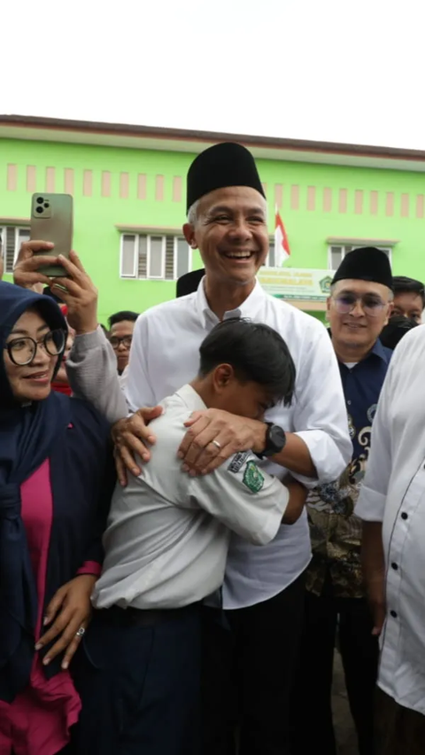 Relawan Ganjar Doa Bersama Kiai dan Santri di Pondok Pesantren Jaktim