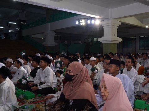 Relawan Ganjar Doa Bersama Kiai dan Santri di Pondok Pesantren Jaktim