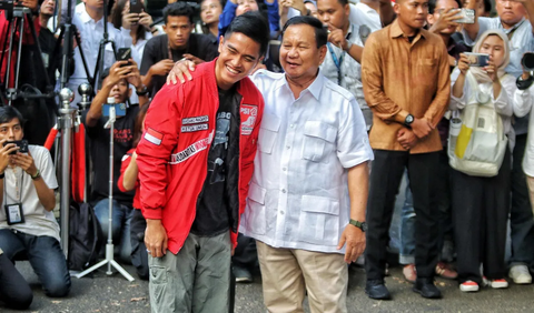 Dia menyebut digelarnya deklarasi tersebut akan semakin menambah kekuatan soliditas para relawan yang mendukung Prabowo. <br>