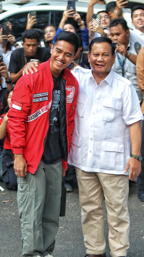 Canda Prabowo Soal Mars PSI, Kaesang dan Semua Orang Langsung Tertawa