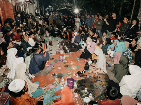 Menginap di Rumah Warga Tasik, Ganjar Buktikan Dekat dengan Rakyat Kecil