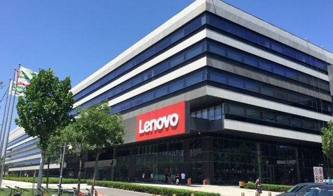 Dia menyatakan bahwa pada tahun 2025, 80 persen dari perangkat Lenovo akan dapat diperbaiki dengan mudah oleh penggunanya.