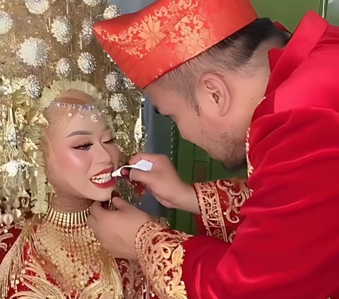 Already Beautiful to the Maximum and Dazzling, This Minang Bride's Makeup is Actually Protested by Her Husband, the Reason is Truly Unexpected