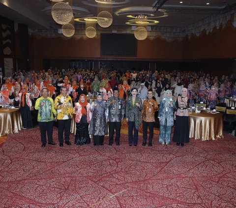 Tingkatkan Literasi Keuangan, OJK Edukasi Perempuan di Banjarmasin