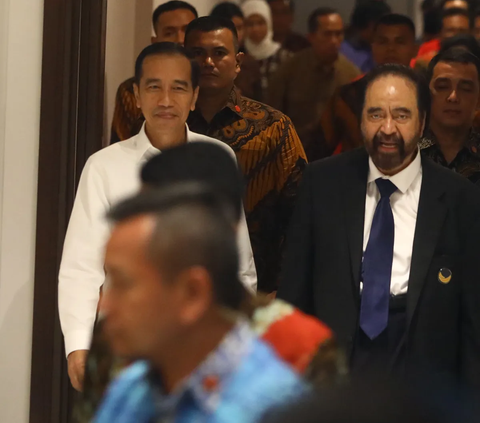 Malam-Malam, Surya Paloh Temui Jokowi di Istana