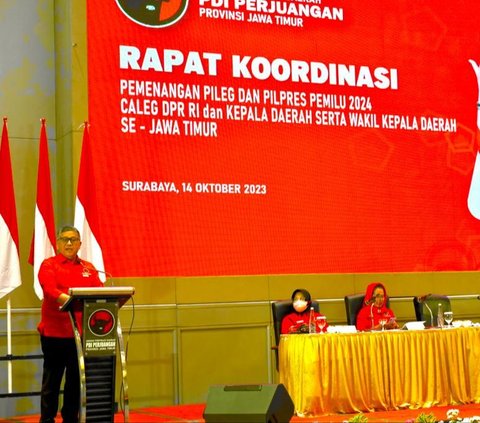 Buka Rakor PDIP Jawa Timur, Hasto: Saatnya Menyingsingkan Lengan Baju Menangkan Ganjar