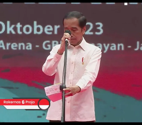 Jokowi Pukul Gong 8 Kali Saat Buka Rakernas Projo, Sinyal Dukung Prabowo?