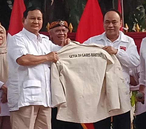 Projo Angkat Prabowo Jadi Anggota Kehormatan