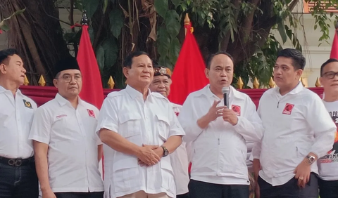 Projo Angkat Prabowo Jadi Anggota Kehormatan