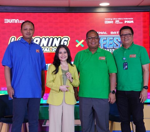 Prilly Latuconsina, Artis Sekaligus Dosen Beri Motivasi di Learning Festival X I-Fest PNM 2023