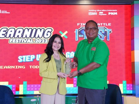 Prilly Latuconsina, Artis Sekaligus Dosen Beri Motivasi di Learning Festival X I-Fest PNM 2023