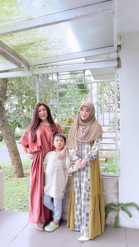 Hangout Bareng, Penampilan Ibu Larissa Chou Curi Perhatian