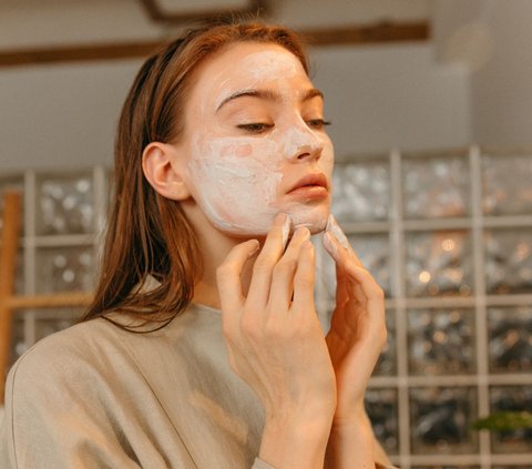 How Often Should You Change Skincare Types? Let's Find Out