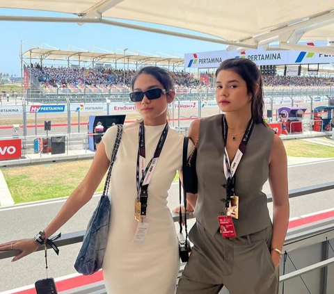 Tampil Cantik Saksikan MotoGP Mandalika, Azizah Salsha Tuai Kritik Gara-gara Foto Ini