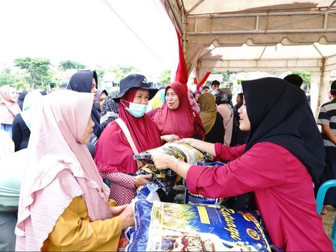 Gerakan Pangan Murah di Banyuwangi Disambut Antusias Warga