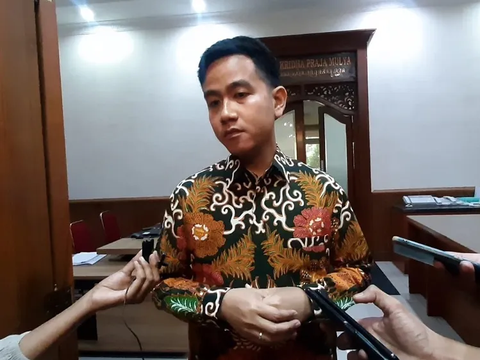 Isu Gibran jadi Cawapres Prabowo, Hasto: Kader PDIP Tidak akan Nolah Noleh