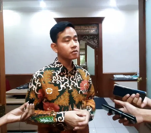 Isu Gibran jadi Cawapres Prabowo, Hasto: Kader PDIP Tidak akan Nolah Noleh