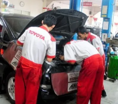 Udara Panas Melanda, Cek Komponen Ini Agar Kinerja Mobil Kesayangan Selalu Oke!