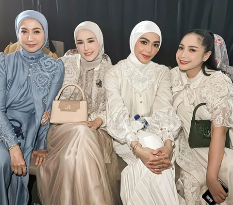 Potret Nagita Slavina Jadi Model Catwalk, Outfit Tak Pernah Gagal - Cantiknya Kayak Bidadari