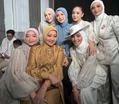 Potret Nagita Slavina Jadi Model Catwalk, Outfit Tak Pernah Gagal - Cantiknya Kayak Bidadari