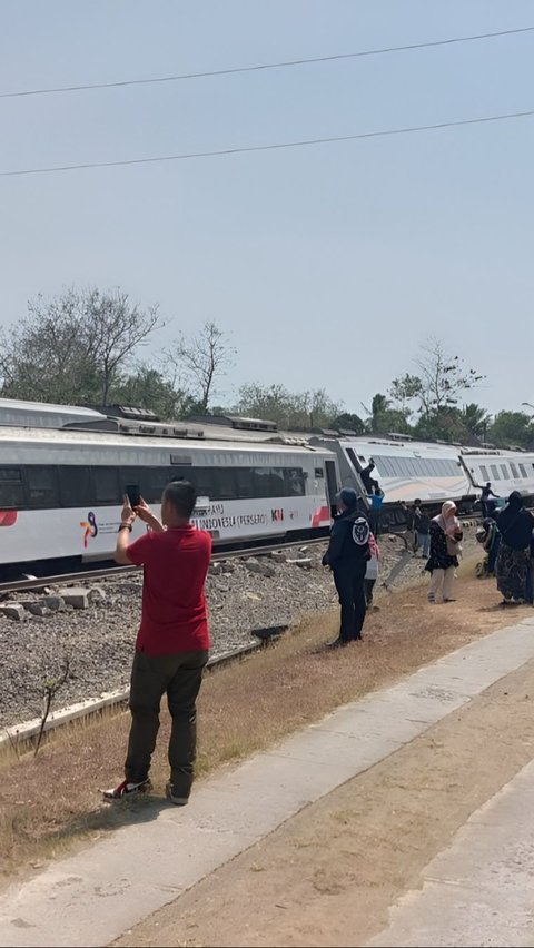 Detik-Detik Mencekam Kereta Argo Semeru Anjlok dan Terserempet KA Argo Wilis yang Melintas