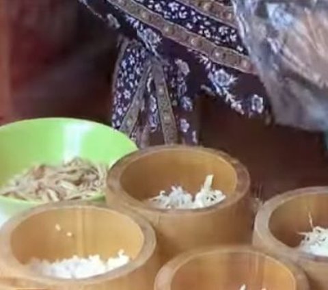 Menikmati Soto Bumbung, Kuliner Khas Klaten yang Disajikan di Atas Wadah Bambu