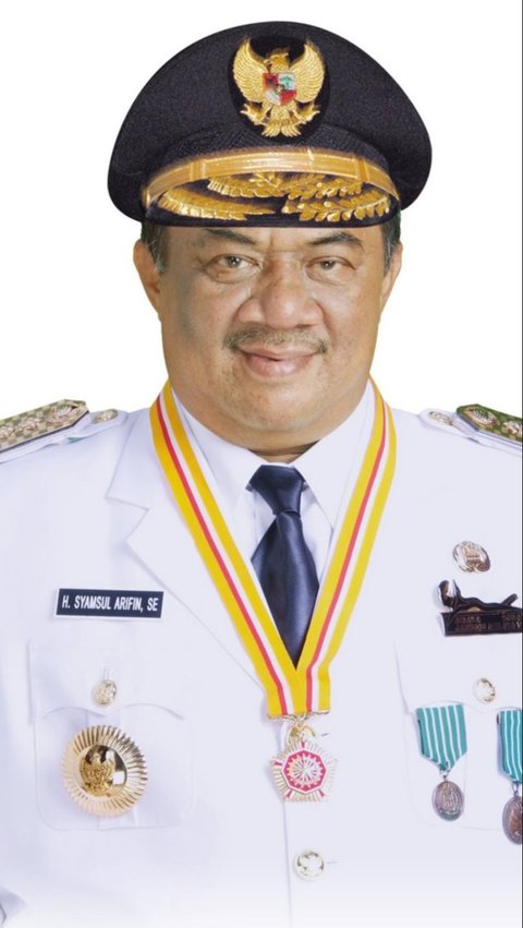 <b>Tutup Usia karena Sakit, Ini Sosok Syamsul Arifin Mantan Gubernur Sumatra Utara</b>