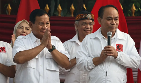 Sebelumnya, Relawan Projo resmi mendeklarasikan dukungan capres 2024. Projo menyatakan mendukung Prabowo Subianto sebagai capres 2024.<br>