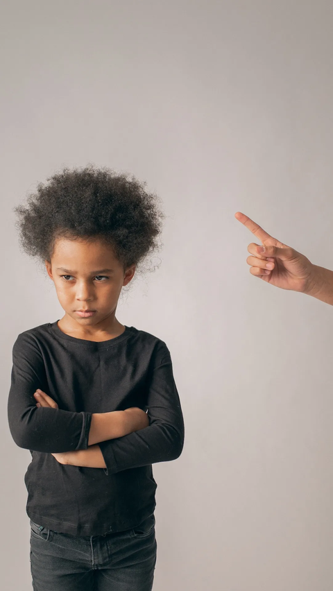 Hindari Menghukum Anak dengan Pukulan, Ini yang Bisa Dilakukan Orangtua