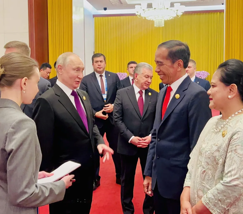 Momen Akrab Jokowi dan Vladimir Putin di China