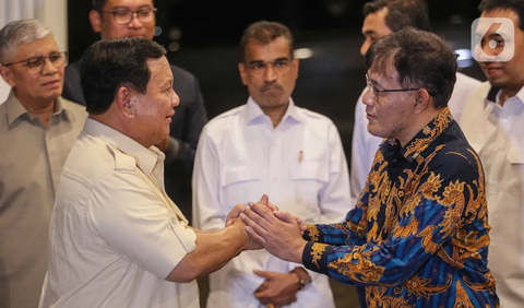 Menurut Budiman, Prabowo tidak tepat jika hanya konsultasi dengan Jokowi yang dianggap sebagai mentornya untuk menggandeng Gibran.<br>