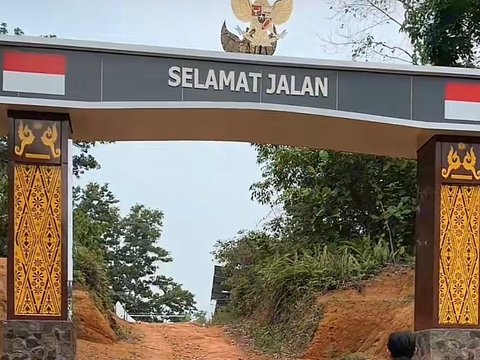 Potret Perbatasan Indonesia-Malaysia di Sambas, Perbedaan Kondisi Jalannya Jadi Sorotan Warganet