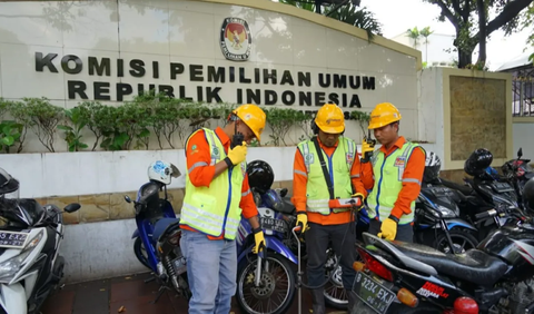 Lasiran berujar, suplai listrik KPU Pusat ini dilengkapi alat pemindah otomatis untuk tegangan menengah dan tegangan rendah.<br>