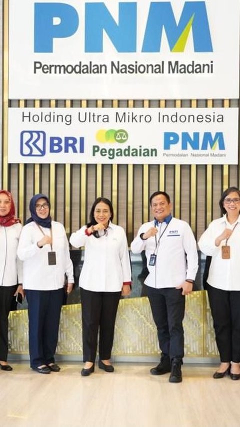 Dipandu oleh Arief dan Direktur Perencanaan Strategis dan Keuangan PNM, Ninis Kesuma Adriani dan Direktur Operasional, Digital, dan Teknologi Informasi PNM Sunar Basuki.