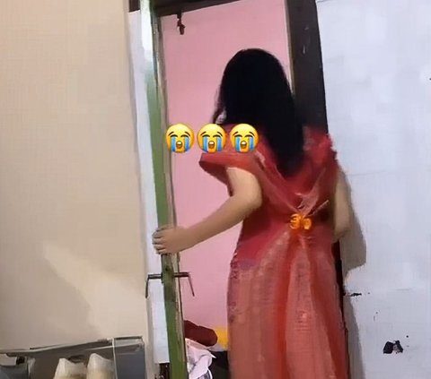 Viral Cewek Fashion Show di Kamar Cuma Pakai Daster, Netizen Berebut Berburu Akun Instagramnya