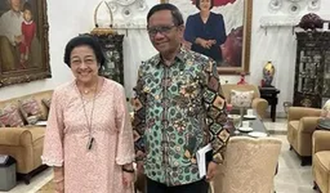 Sebelumnya, Mahfud bahkan telah bertemu langsung dengan Ketum PDIP Megawati Soekarnoputri, semalam.<br>