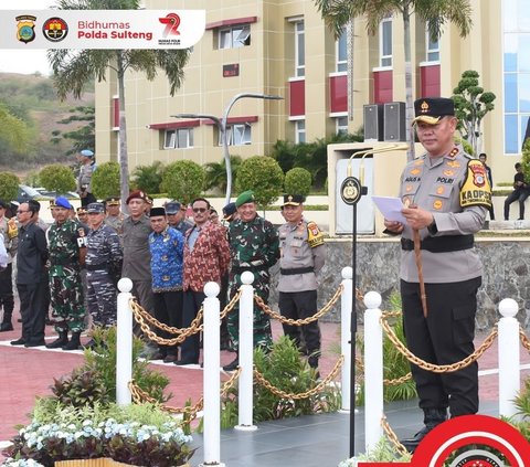 Irjen Polisi Agus Nugroho sendiri merupakan perwira tinggi Polri yang kini menjabat sebagai Kapolda Sulawesi Tengah. Lulusan Akademi Kepolisian tahun 1991 ini sebelumnya menjabat sebagai Deputi Bidang Penindakan BPOM. <br>