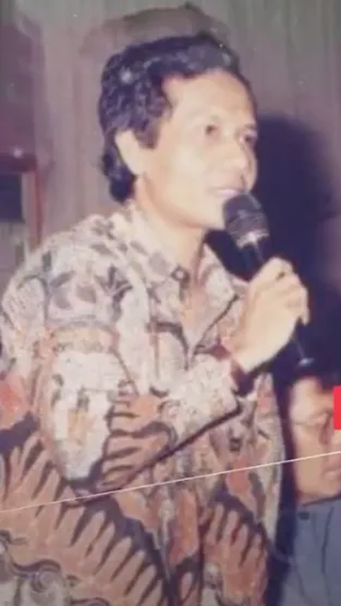 Mahfud MD, sosok bakal calon wakil presiden dari PDIP pendamping Ganjar Pranowo mendapatkan sorotan publik. Mahfud adalah putra daerah asli Jawa Timur yang lahir di Kabupaten Sampang.