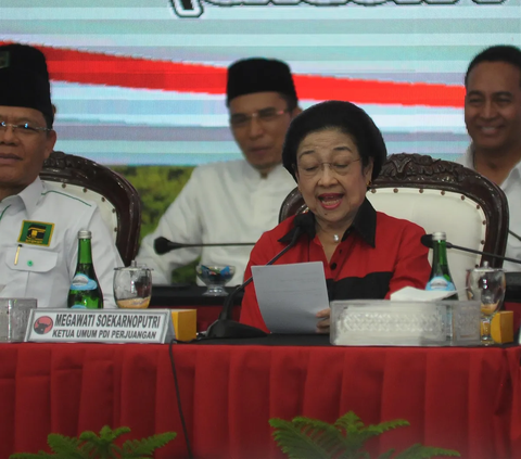 Ketua Umum PDIP Megawati Soekarnoputri telah mengumumkan Menkopolhukam Mohammad Mahfud Mahmodin (Mahfud MD) sebagai calon wakil presiden pendamping calon presiden Ganjar Pranowo pada Pemilihan Umum Presiden dan Wakil Presiden 2024.<br>