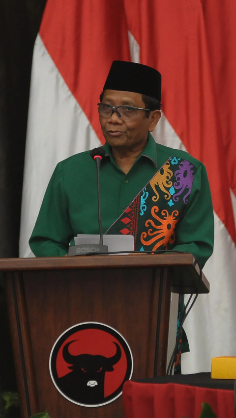 Mahfud mengatakan, penunjukan dirinya sebagai pendamping Ganjar Pranowo pada Pilpres 2024 merupakan sebuah kehormatan dan kebanggaan.